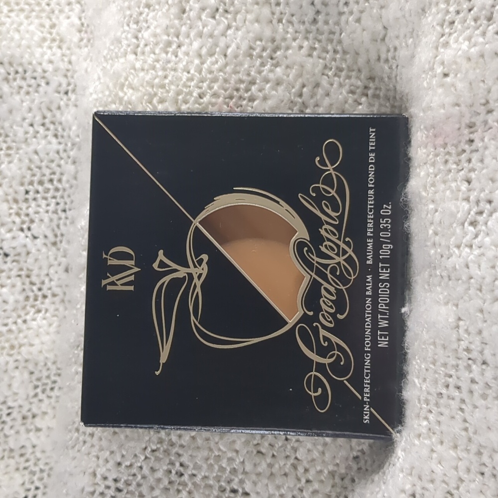 KVD (Kat Von D) Good Apple Foundation Balm in Medium (042), 10g/0.35oz - Picture 5 of 10